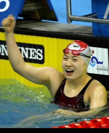 罗雪娟退役--罗雪娟职业生涯经典回顾 (图)