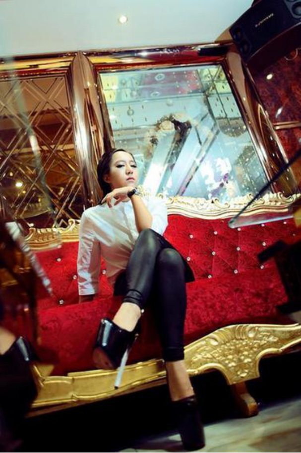 电影《女神新装》热映 性感女神突破期待值