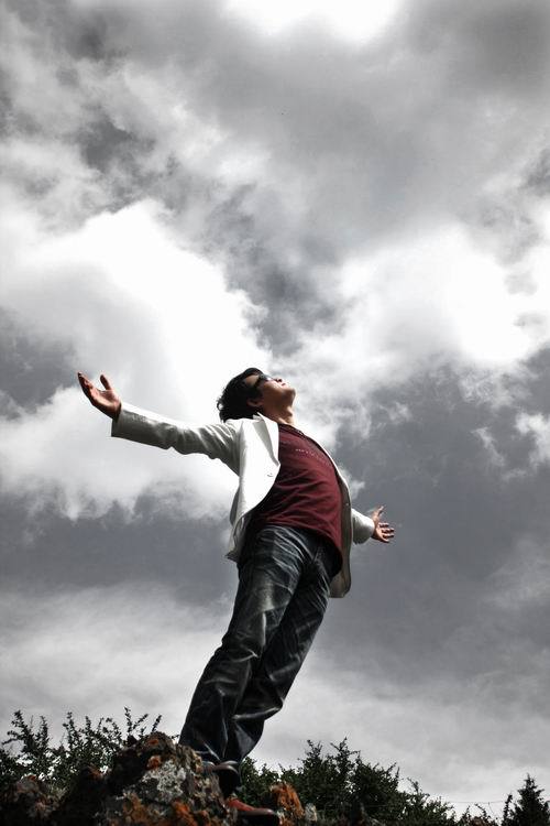 西域胡杨从"天山"来了 《我从天山来》撩动绚烂听觉