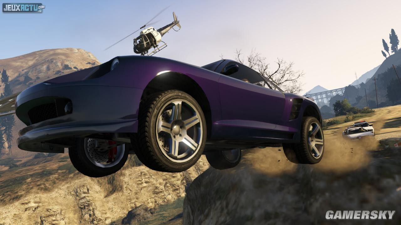 《GTA5》实机预告中文字幕 千呼万唤始出来,期待大作。