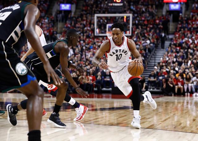 洛瑞关键中投锁定胜局 字母哥24+15+7系列赛1-1(32)