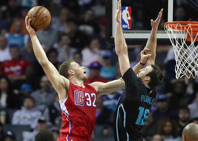 格里芬20+12+8沃克低迷 快船险胜黄蜂