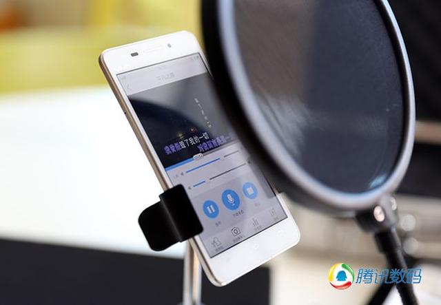 vivo X5评测:主打卡拉OK功能的个性手机