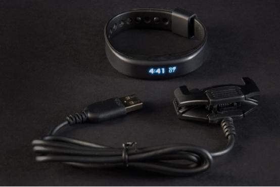 Garmin Vivosmart运动腕带:可代替智能手表