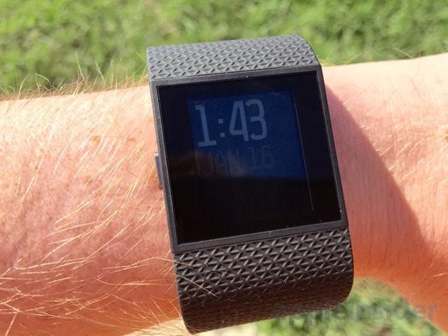 Fitbit Surge体验 比腕带强大比手表单一