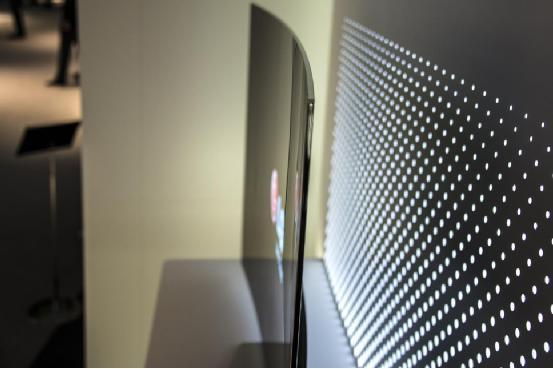 LG 65英寸4K OLED电视本月上市 售价7000美元