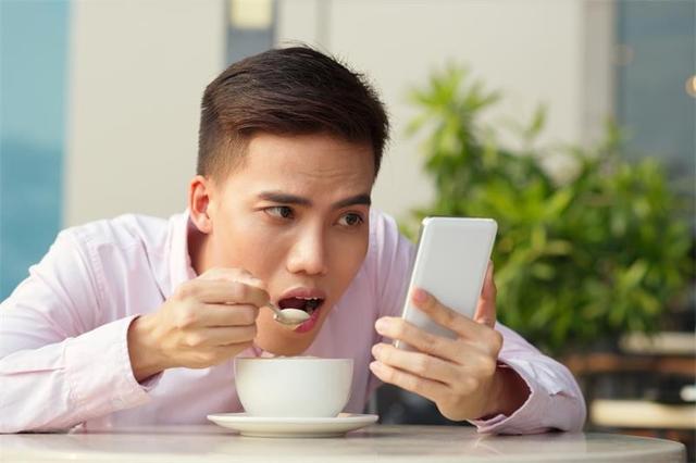 重度手机用户每天触屏5427次