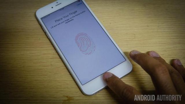 巨屏手机大战:iPhone 6 Plus对比Note 3