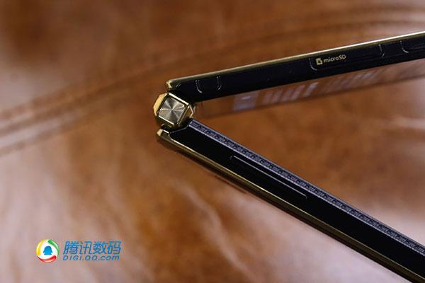 三星W2015评测:做工精致贵气 娱乐性偏弱
