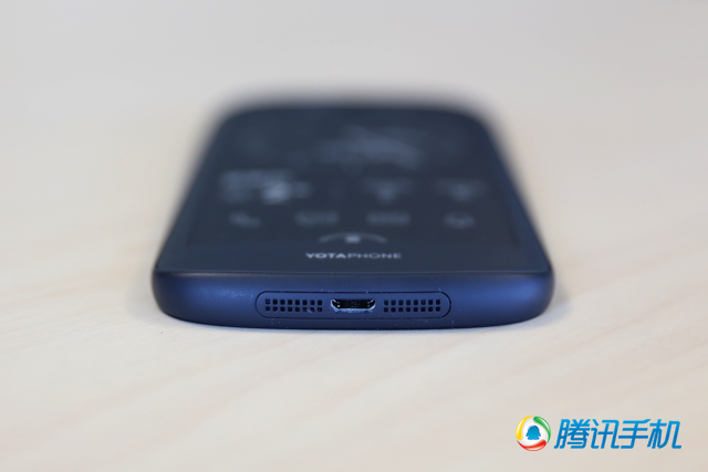 YotaPhone 2评测:双屏正反两用 但应用匮乏