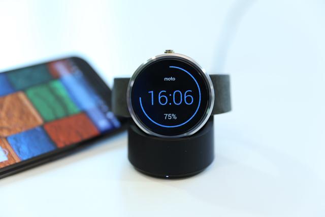 moto 360评测:圆形表盘帅气十足 待机很头疼
