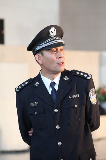 《富春》戏骨甘当绿叶 张光北铁汉刑警助刘德华