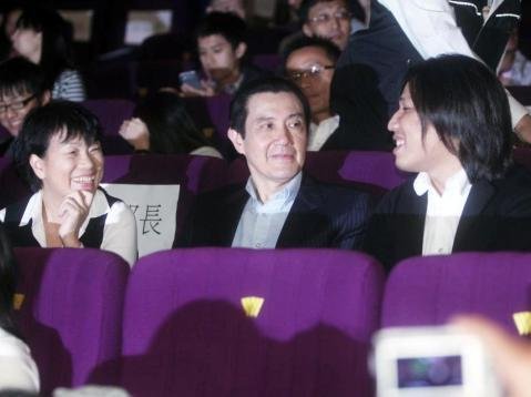 《逆光飞翔》6月8日映 马英九写影评力挺王家卫