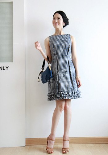 【已审】格纹连衣裙 淑女风赚回头率