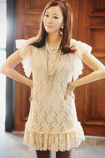 【已审】荷叶袖让轻熟女遮掩拜拜肉