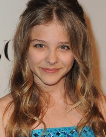 【已审】小童星科洛莫瑞兹的靓丽卷发