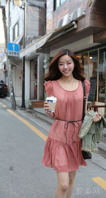 【已审】荷叶袖让轻熟女遮掩拜拜肉