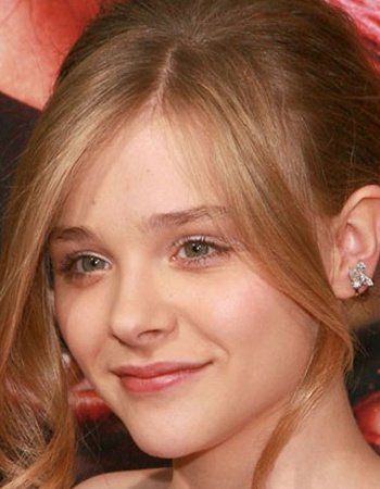 【已审】小童星科洛莫瑞兹的靓丽卷发