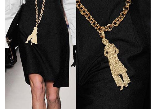 【已审】围嘴项链 华丽抢镜展露心机