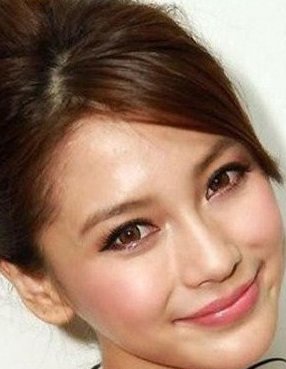 angelababy教你好人气桃花妆