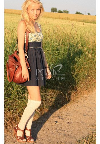 【已审】换季单品:时髦过膝长袜既保暖又美腿