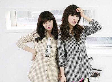 【已审】姐妹闺蜜情 甜美扮靓齐出游