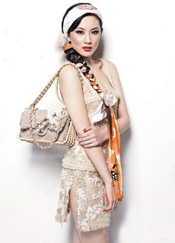 【已审】丝巾5种系法 时髦升级立显气质