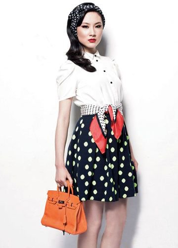 【已审】丝巾5种系法 时髦升级立显气质