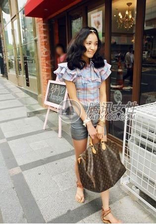 【已审】复古美女清纯装扮打造In潮流