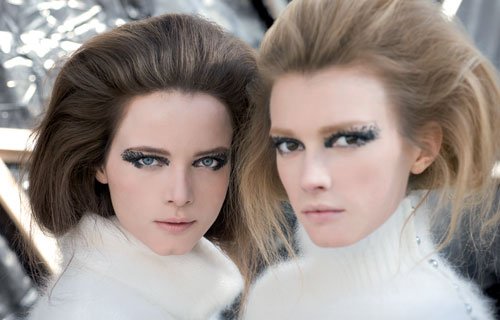 【已审】香奈儿2010秋冬秀场超模妆容