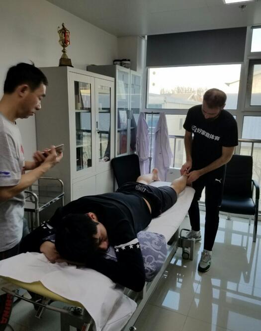 张继科主管教练开博 网红方博叹:人气被秒杀