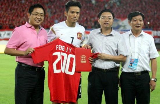 恒大元老生日暗示退役 冯俊彦挂靴拒他队邀请