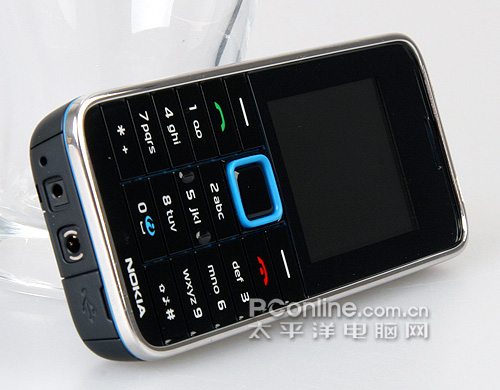 诺基亚3500 Classic真机图赏:最佳千元级直板手机