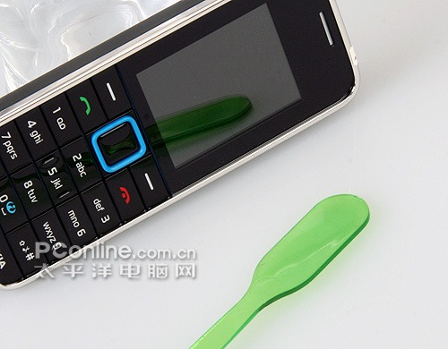 诺基亚3500 Classic真机图赏:最佳千元级直板手机