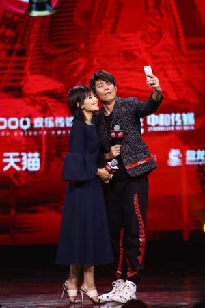 郭德纲死忠粉?吴秀波:其实我是一枚纲丝