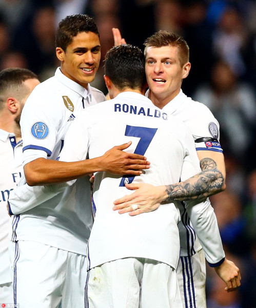 欧冠-C罗送助攻铁腰世界波 皇马3-1逆转那不勒斯