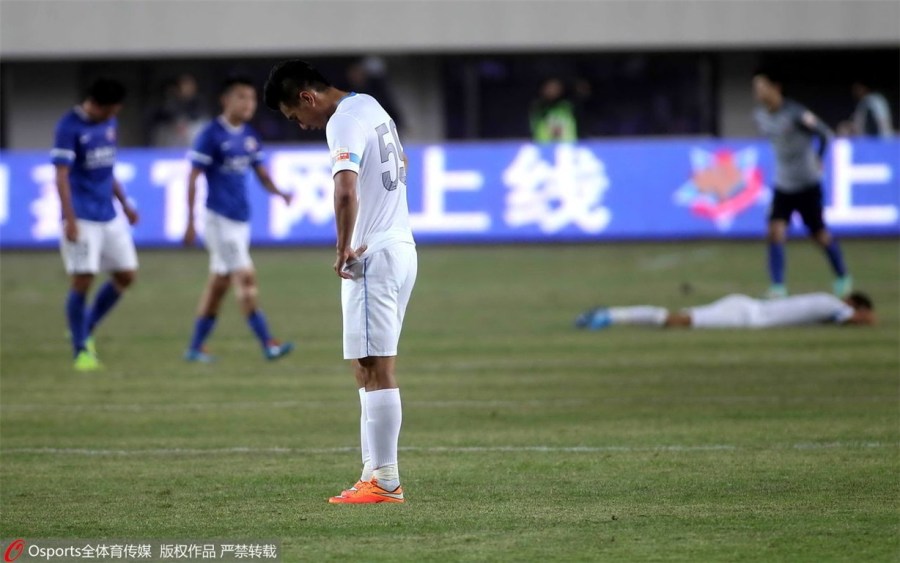 直击阿尔滨降级:200球迷哭成泪人 外援呆若木鸡