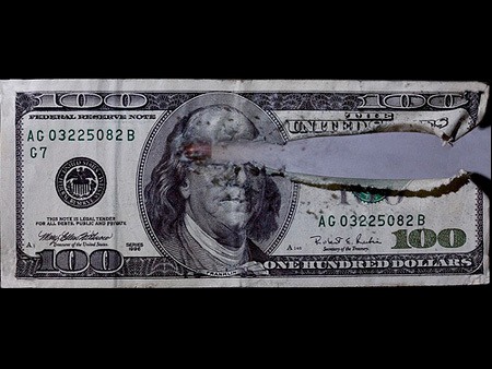 子弹穿过的瞬间