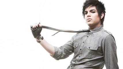 请大家稍微耐心一下,看看吧,不会失望的!!!(2012主题曲MV奉上 )