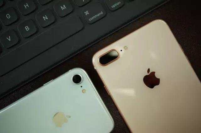 iPhone 8跌落神坛: 华为小米胜利, 还是苹果衰败?