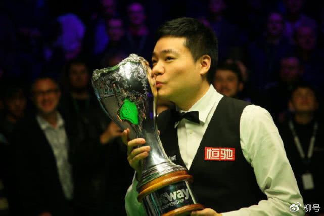 英锦赛揭幕战:丁俊晖6-5逆转卫冕冠军马克-艾伦