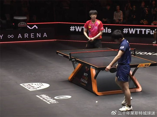 王楚钦夺冠不光彩?被质疑靠遮挡才赢,邓亚萍和张本智和都有发声