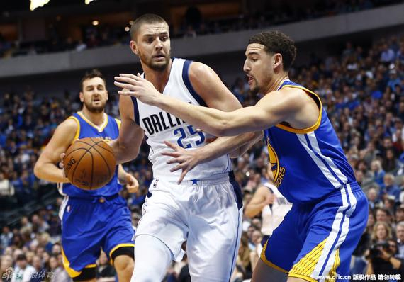 库里缺阵勇士惨遭屠杀 小牛14记三分6人上双