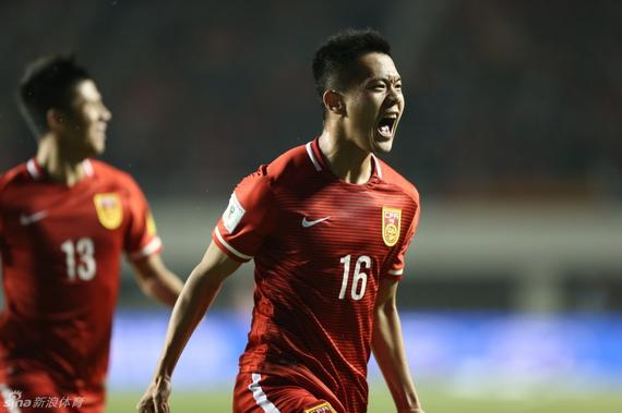 世预赛-黄博文武磊立功 国足2-0卡塔尔有望出线