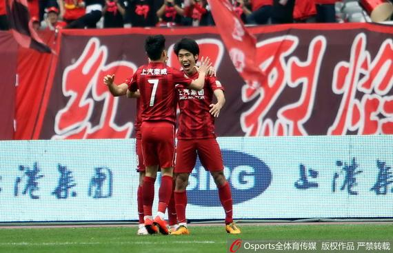 中超-吕文君武磊埃神吉安四连发 上港4-0宏运