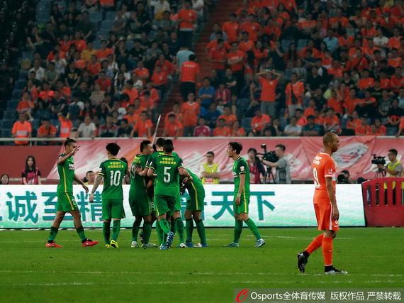 中超-于大宝张池明建功 国安2-0送鲁能6轮不胜