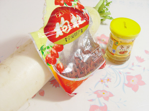养肺佳品:白萝卜炖蜂蜜---菜谱