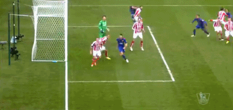 英超-曼联1-1平斯托克城 法尔考扳平飞翼伤退