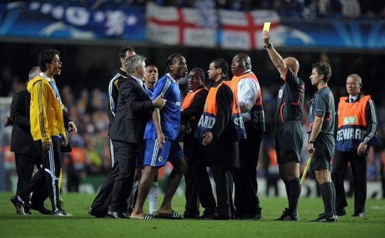 巴萨欧冠赛场10大争议判罚