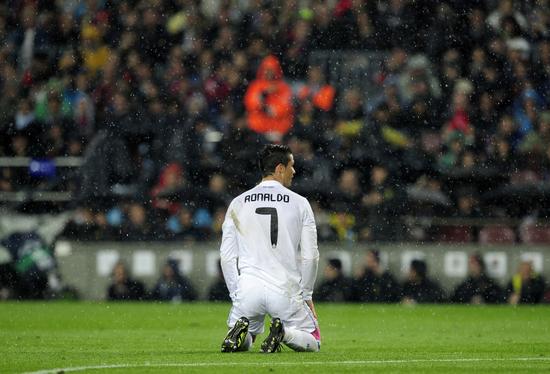 巴萨欧冠赛场10大争议判罚